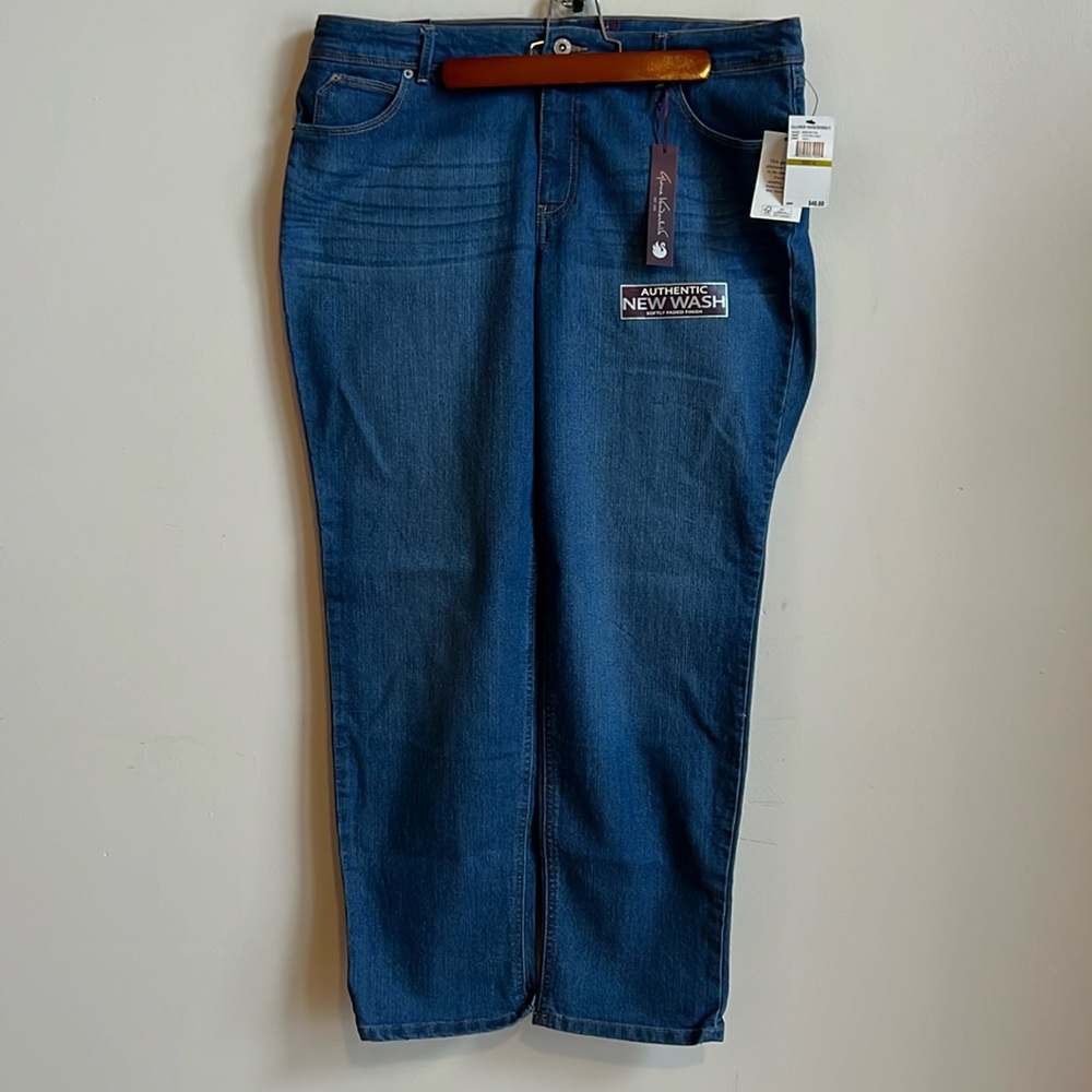 Gloria Vanderbilt Aiden straight fit crop, jean low rise